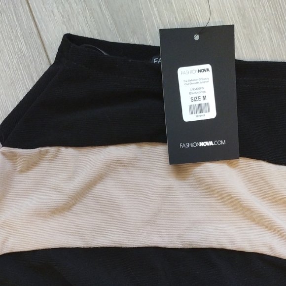 Stylish Black and Beige Women's Jumpsuit - Picture 3 of 9